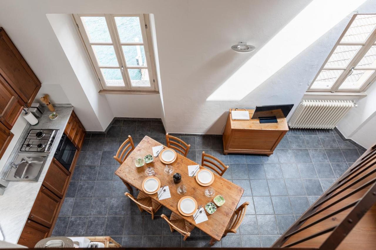 Cozy Suites On The Lake - The House Of Travelers Brienno Bagian luar foto